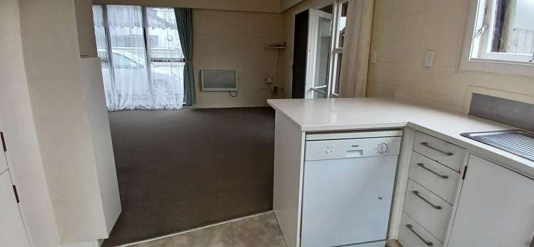 2/2132 Great North Road Avondale_11