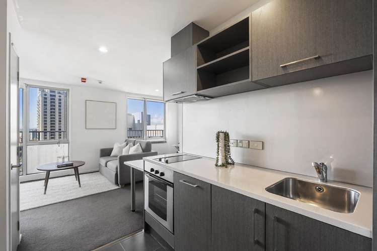 2405/74 Albert Street_5