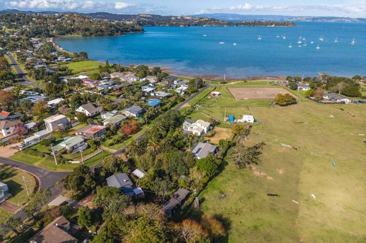 45 Tahatai Road Oneroa_33