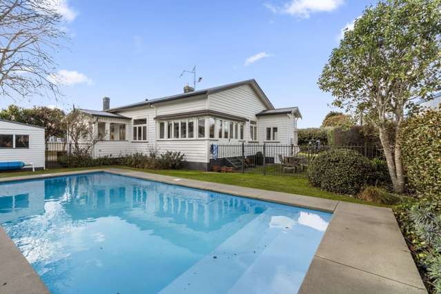 1 Vogel Street 11373_2