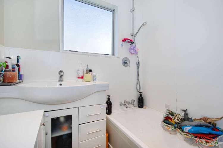 1/6 Bloomfield Place Onerahi_5