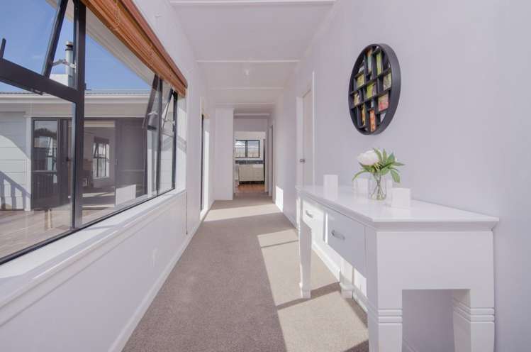 12 Maybelle Place Kelston_8