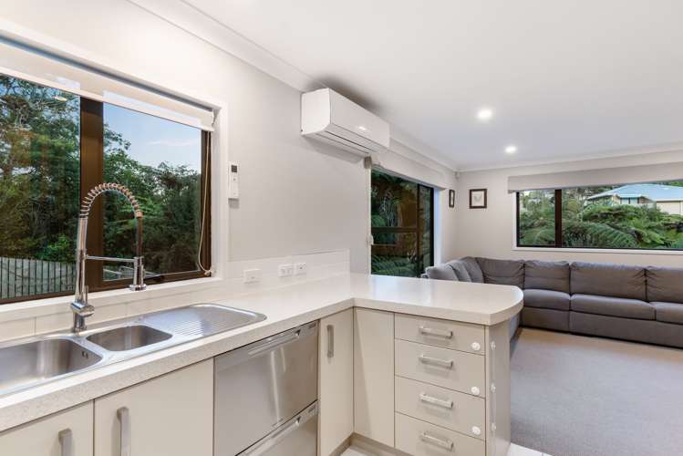 49d Flaxdale Street Birkdale_4