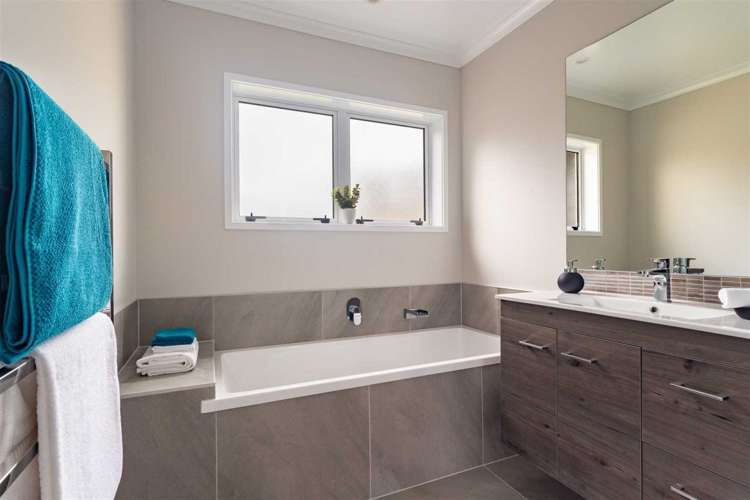 19 Bonair Crescent Millwater_6