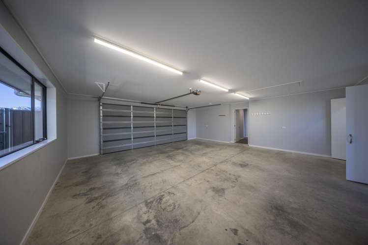 122 Dusky Street Te Anau_23