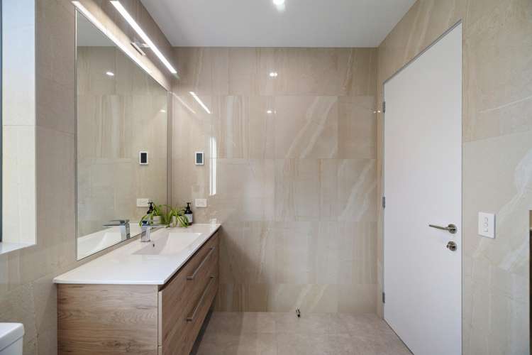 4 and 4A Marsden Place Lower Shotover_12