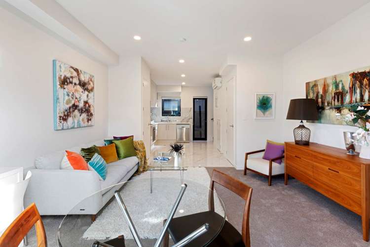 2/3 Beach Road Te Atatu Peninsula_7