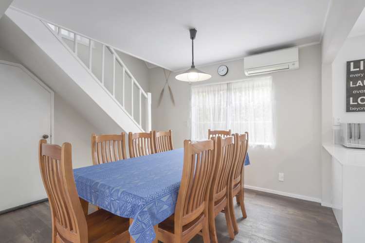 229 Edmonton Road Te Atatu South_6