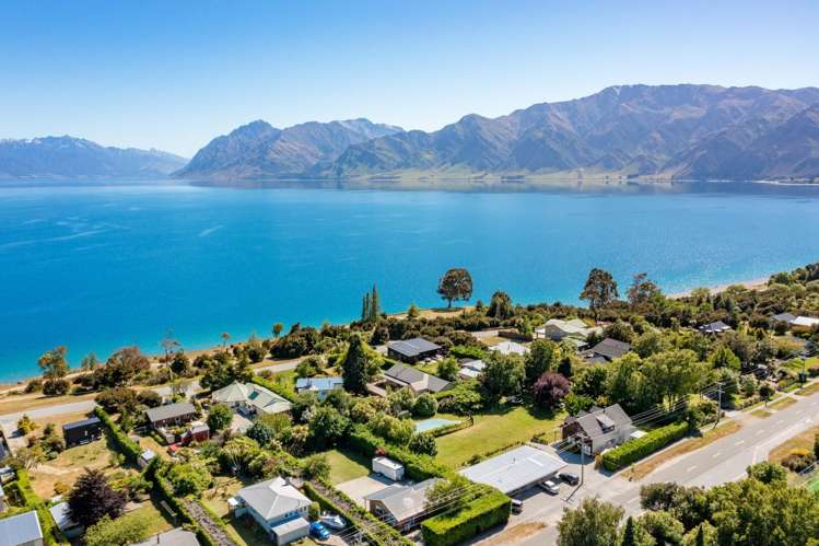 56 and 60/64 Capell Avenue Lake Hawea_15