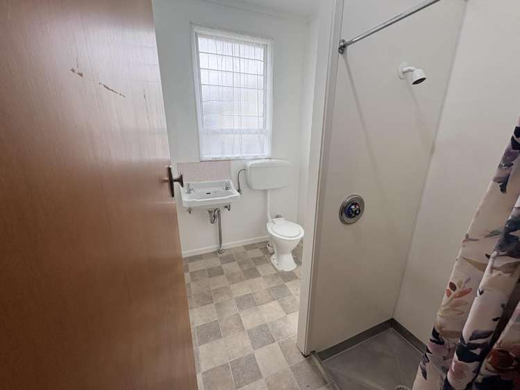 2/303 Lyndon Road West Hastings Central_6