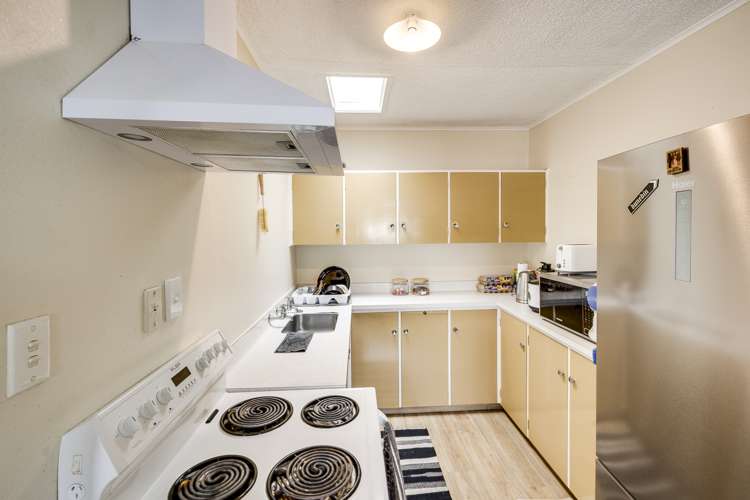 2/11 Hereford Place Tamatea_4