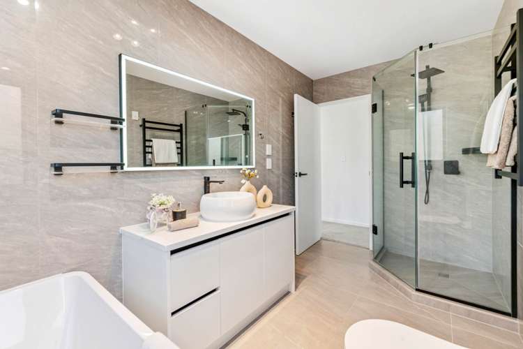 19 Southridge Road Flat Bush_12