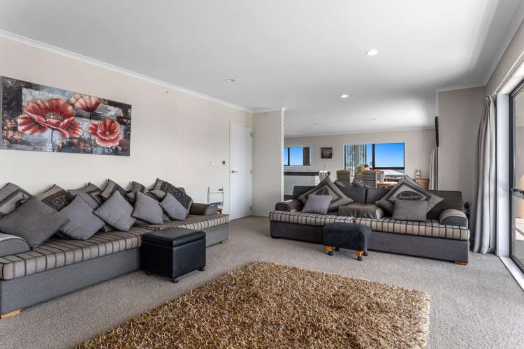 14 Commodores Close_2