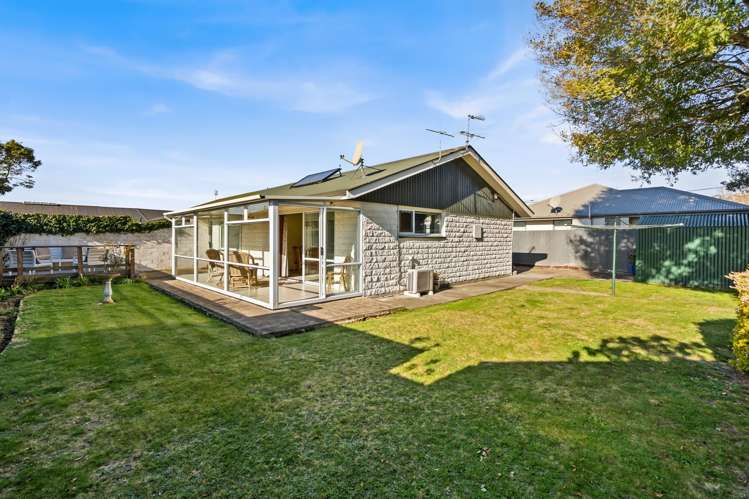 2/111A Rose Street Somerfield_23