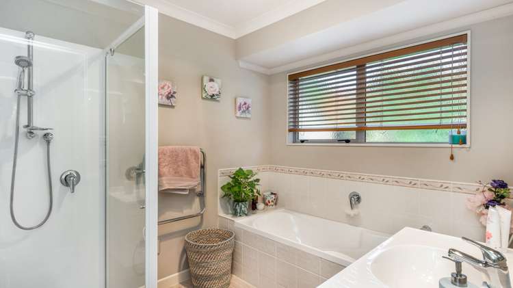 82 Highbrook Way Whatawhata_9