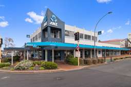 Landmark bank branch for sale earns the interest of property investors