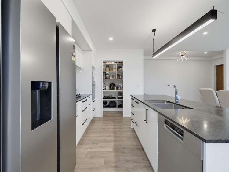 13 Zinnia Way Wigram_11