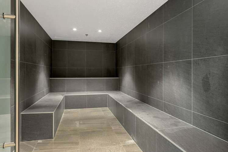 4901/10 Commerce Street City Centre_29