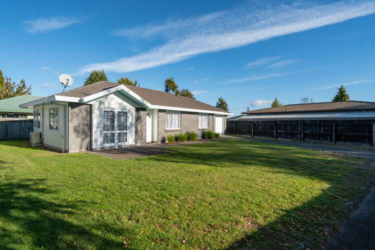 5 Matipo Street Taupo_9