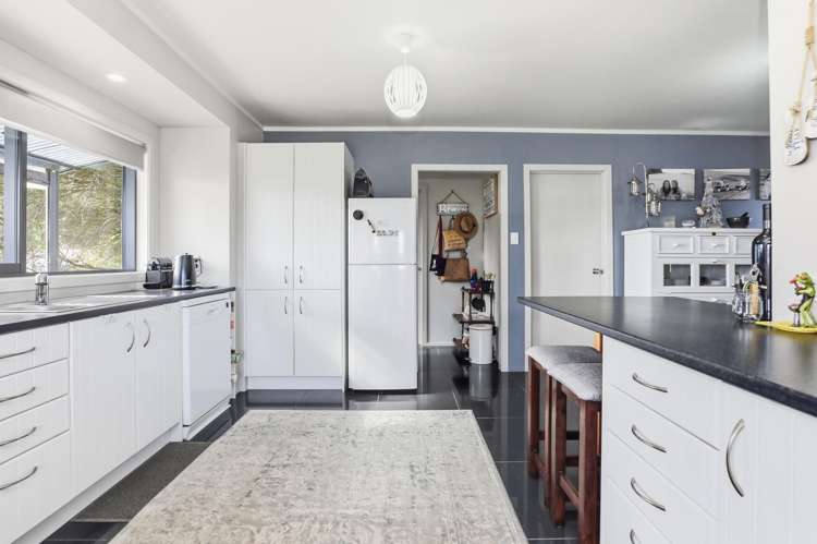202 Ash Terrace Aotea Harbour_9