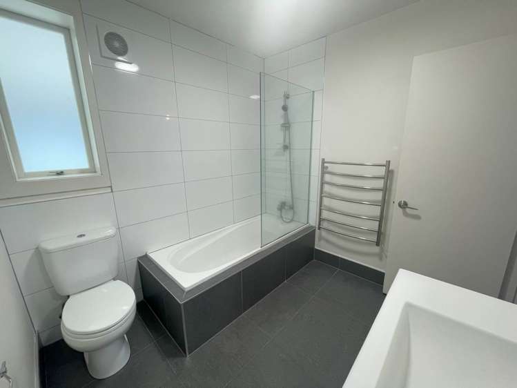 2/91 Sarsfield Street Herne Bay_10