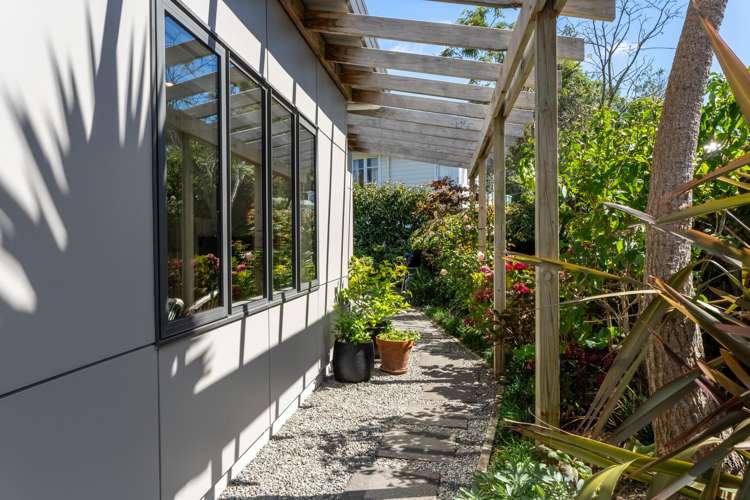 3b Hawtrey Terrace Johnsonville_16