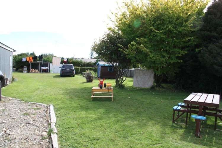 6 Erskine Street Tuatapere_16