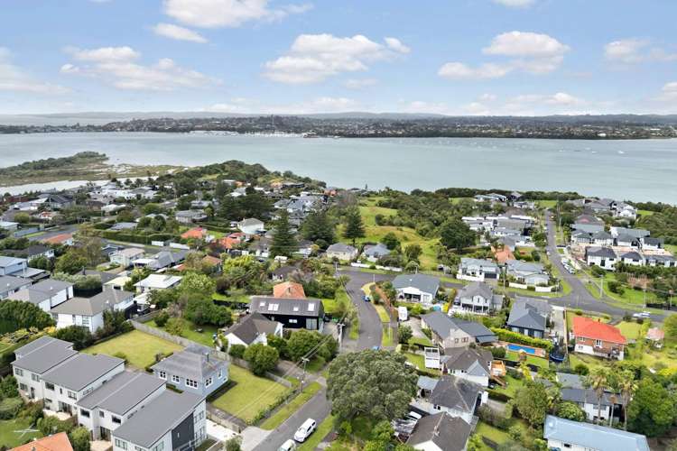 16 Clairville Crescent Wai O Taiki Bay_42