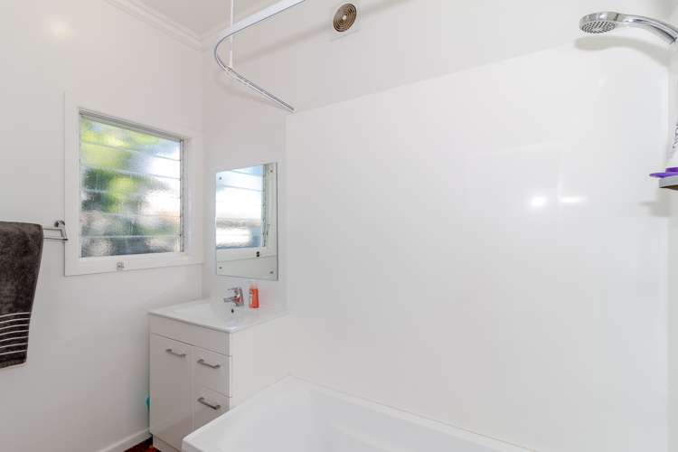 68 Russell Road Marewa_13