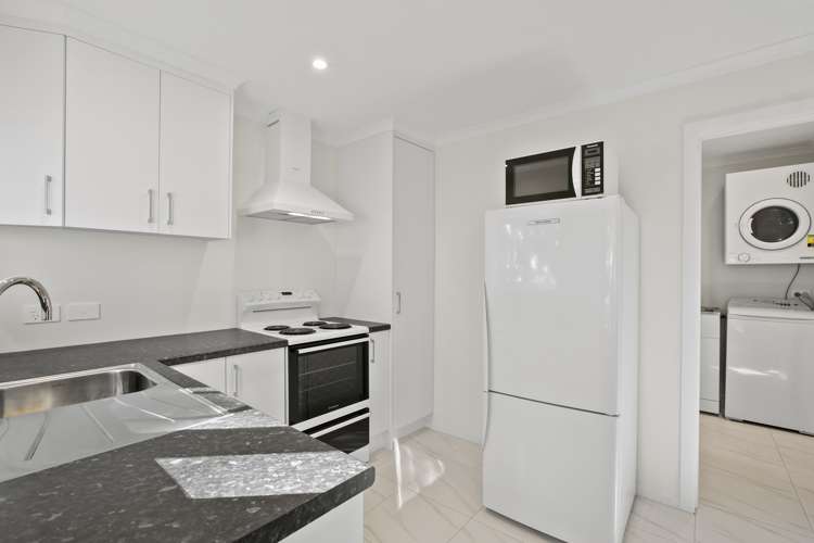 209 Devon Street West New Plymouth Central_6