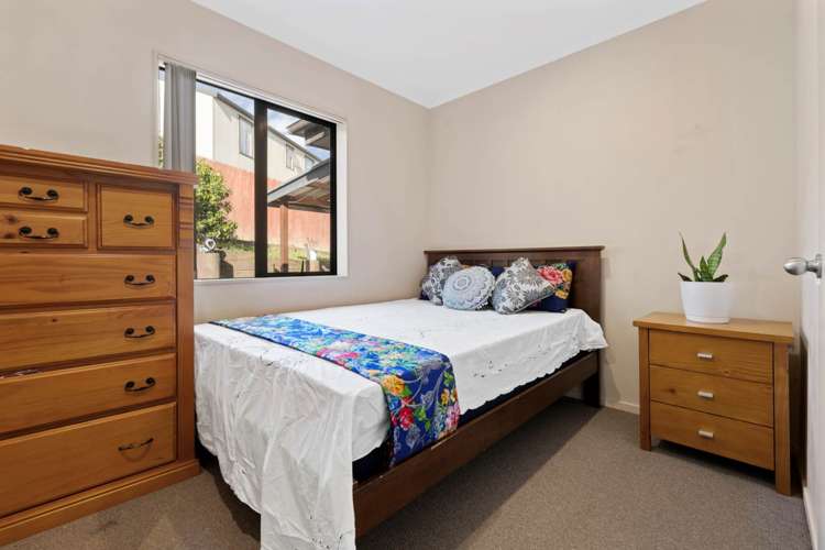 94 Robert Skelton Place Clendon Park_12