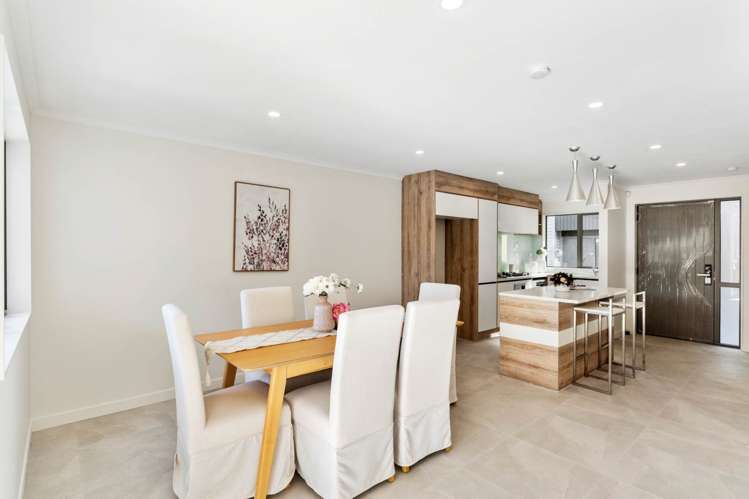 6/11 Celeste Place Totara Vale_6