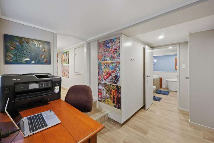 49 Torkar Road Clarks Beach_28