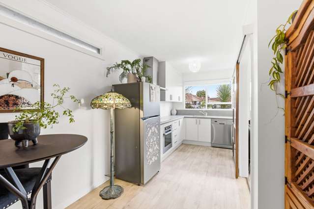 2/2 Lomax Place Islington_4