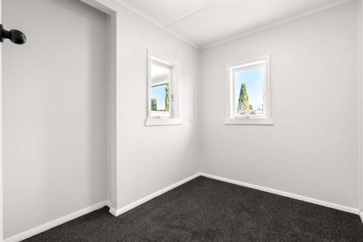 276 Pakura Street 11385_9