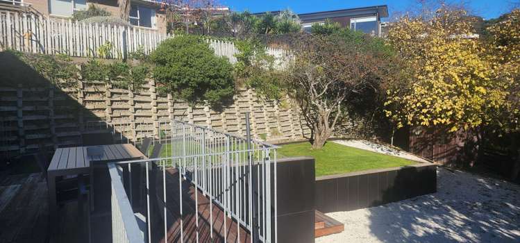 2/146 Soleares Avenue Mount Pleasant_8