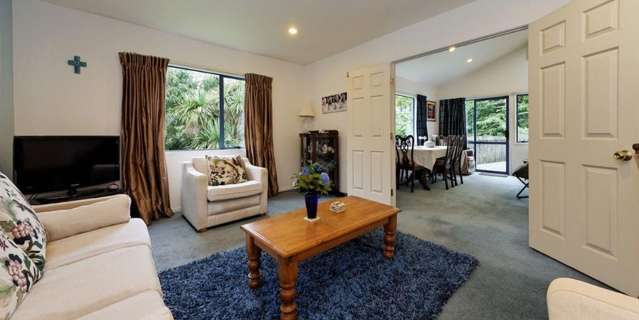 35 Chamari Close Titirangi_1