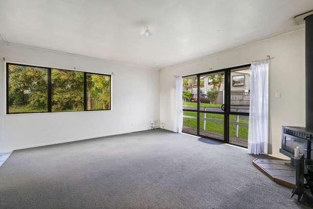 2/13 Thalia Place Totara Vale_2