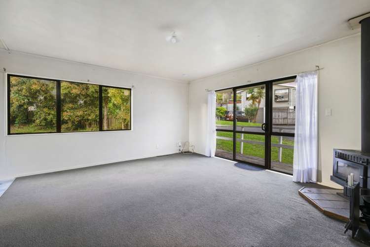 2/13 Thalia Place Totara Vale_2
