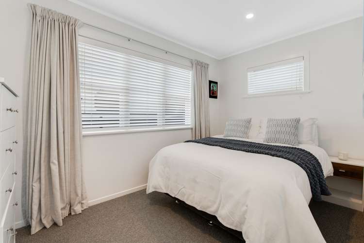 4 Ross Crescent Orewa_13