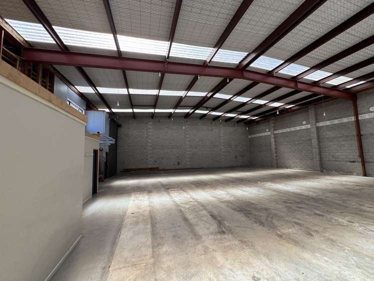 Unit A/5 Andromeda Crescent East Tamaki_2