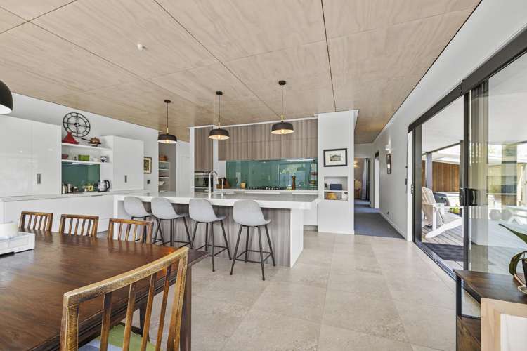 458A King Road_1