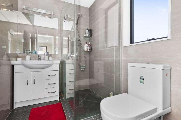 37a Beach Road Pahurehure_9