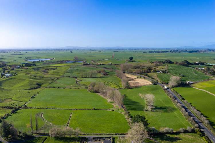 102 Gillard Road Ngahinapouri_2