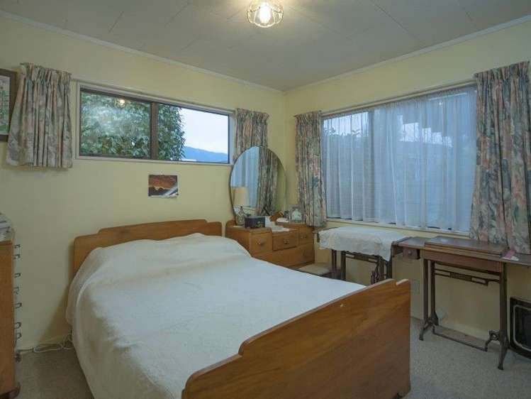 28 Aldinga Avenue Stoke_5