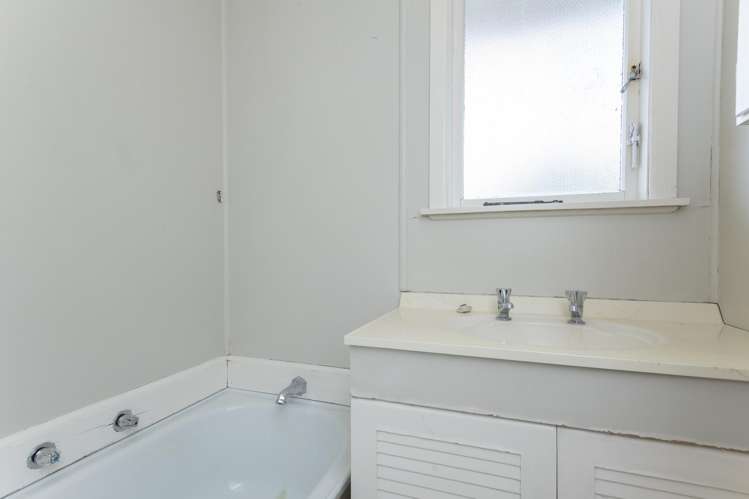 9 Porter Street Outer Kaiti_13