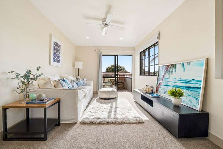 11 Piriti Drive Te Atatu Peninsula_17