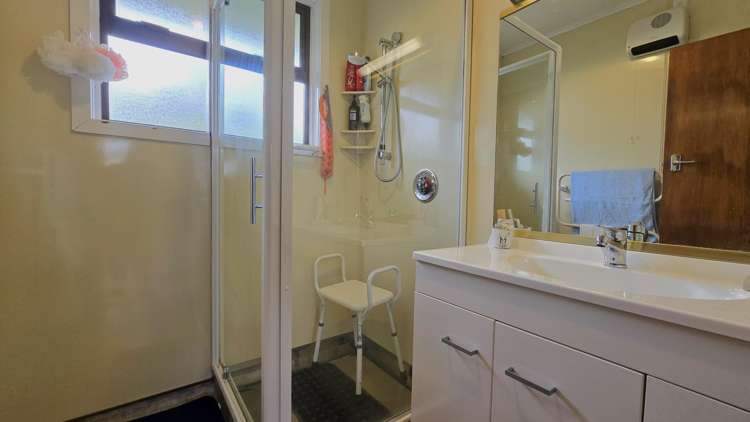 204 Sewell Street Hokitika_9