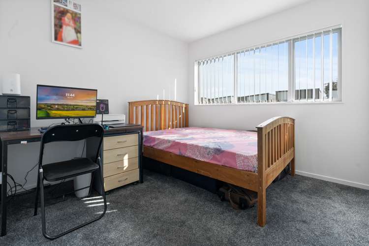 19 Valour Lane Papakura_9