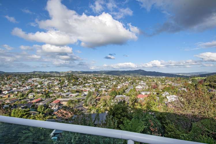 16 Louisa Lane Kamo_18